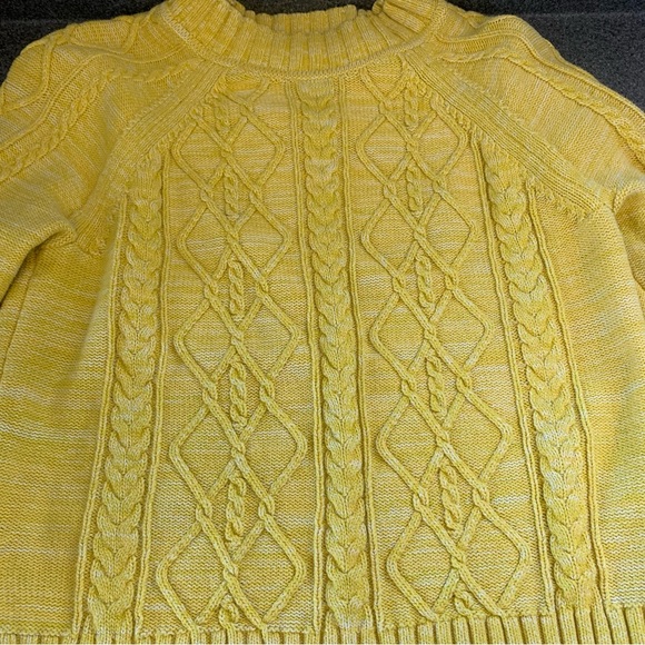 GAP Cable Knit Crew Neck Sweater In Sunshine Yellow Size M Easter Spring Happy - Picture 3 of 8